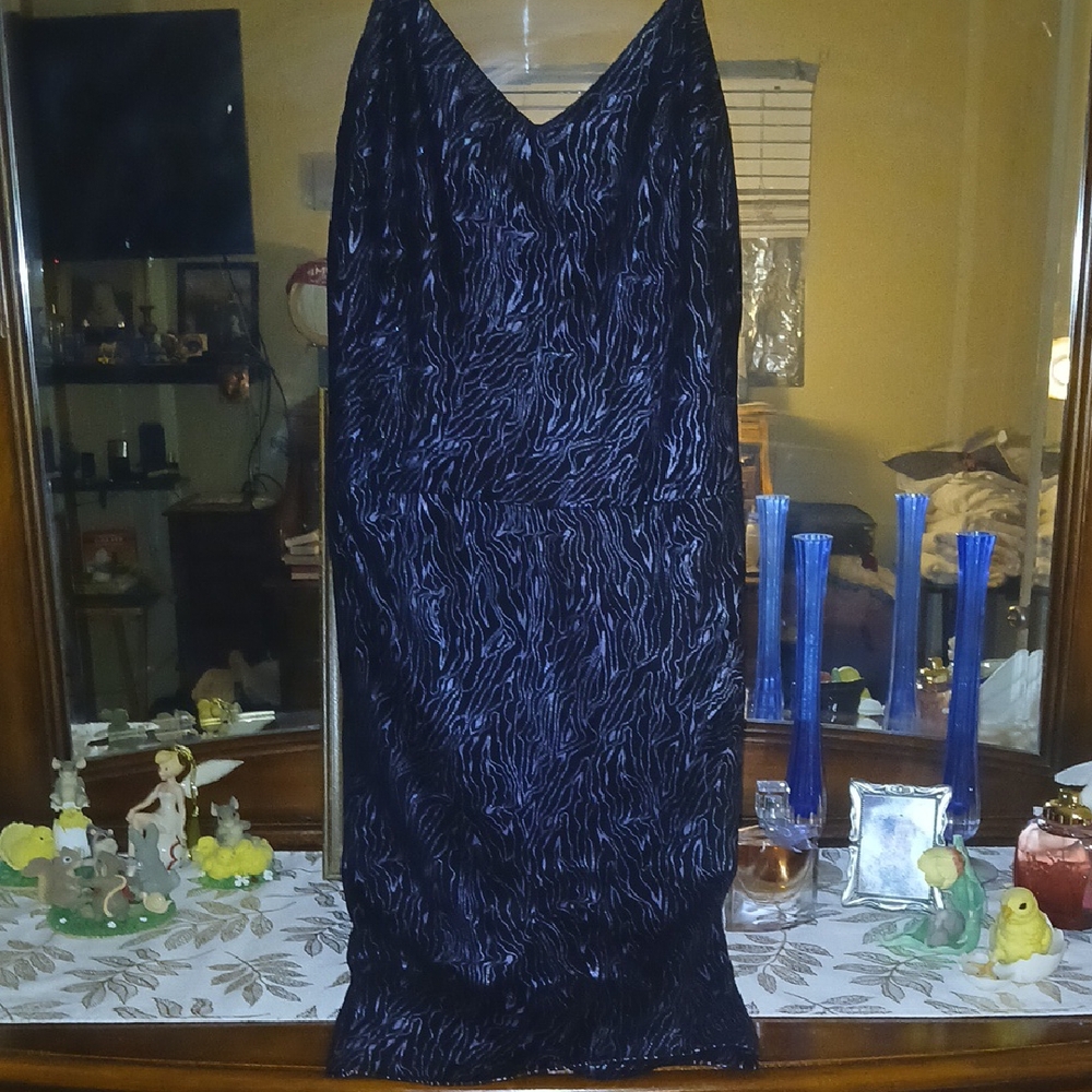 Vakko Elegant Black Garment